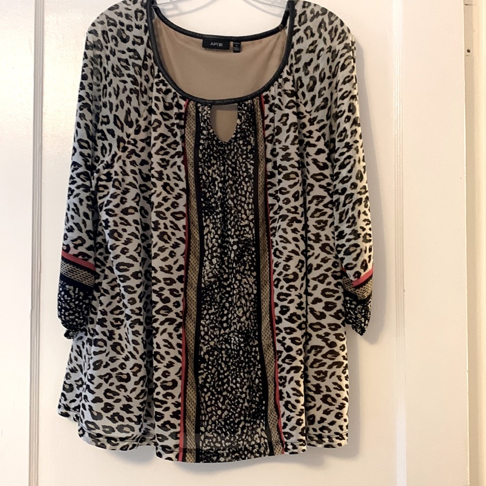 Apt. 9 leopard with red accent top
